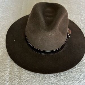 Goorin Bros brown felt hat with metallic trim